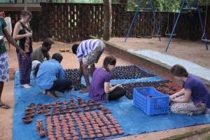 More than thousand earthen lamps get prepared